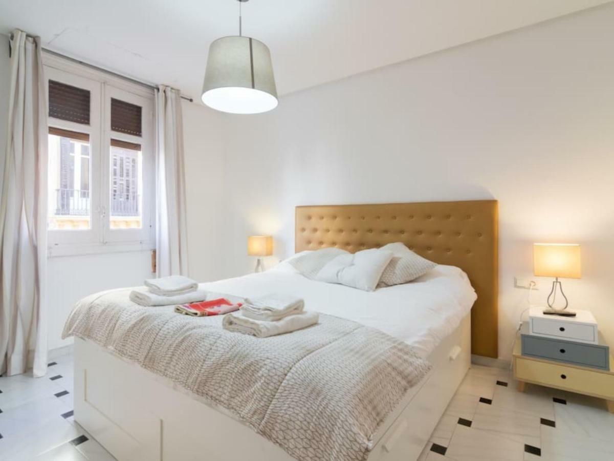 Apartamentos Bolsa Larios Malaga Bagian luar foto