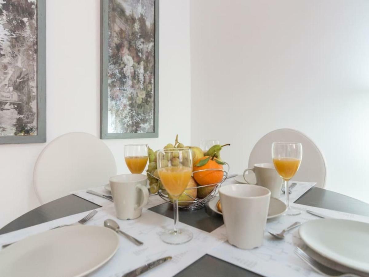 Apartamentos Bolsa Larios Malaga Bagian luar foto