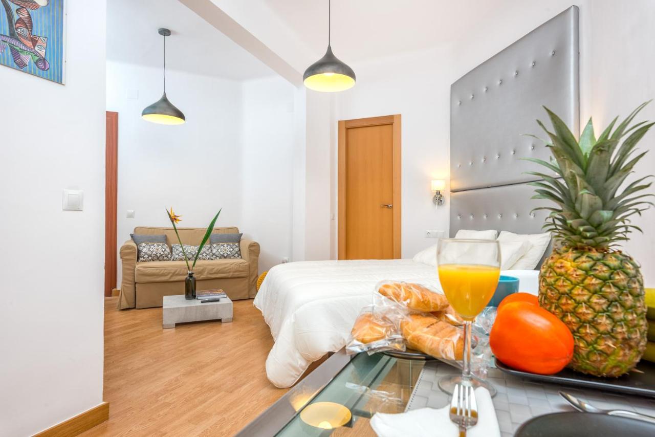 Apartamentos Bolsa Larios Malaga Bagian luar foto