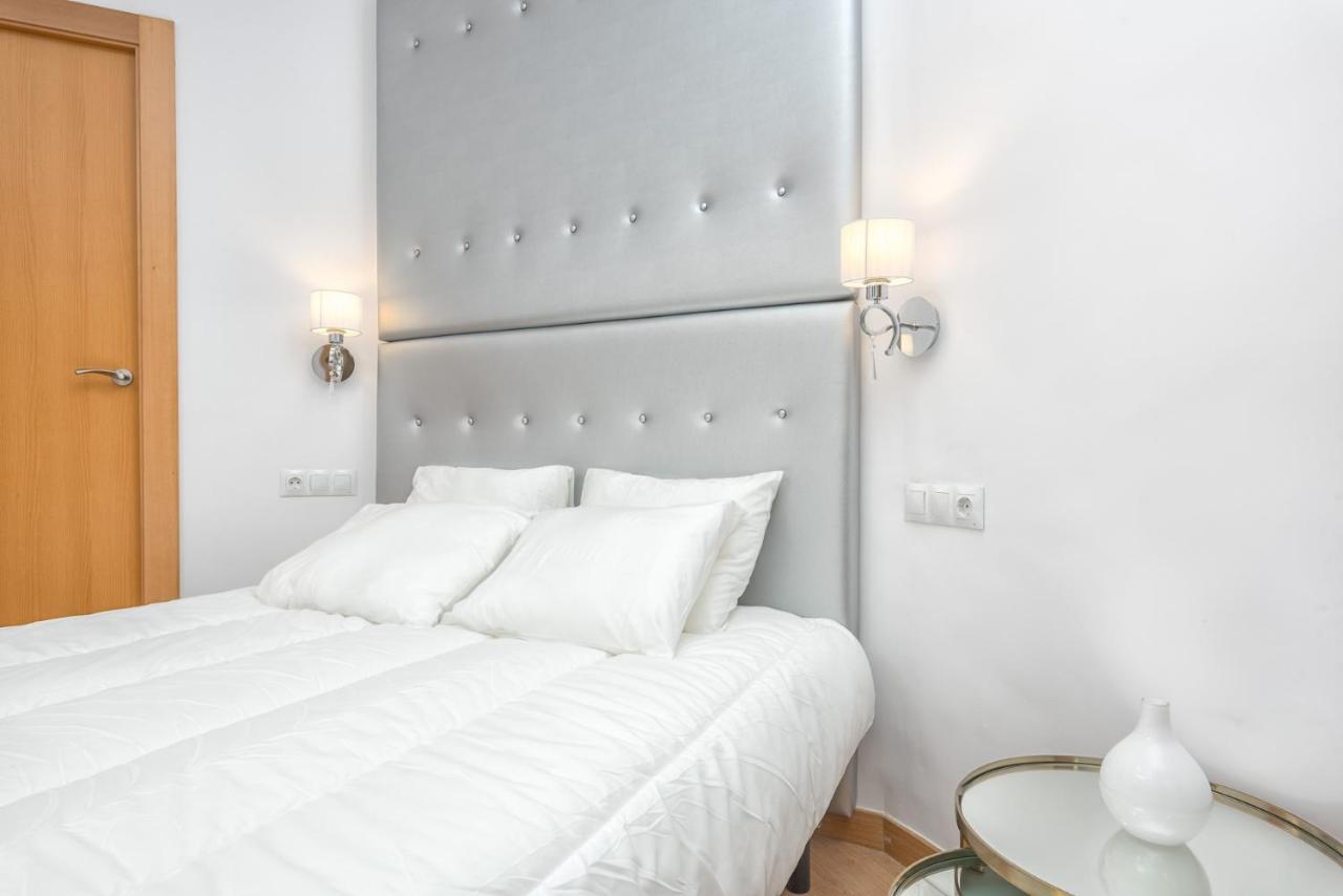 Apartamentos Bolsa Larios Malaga Bagian luar foto