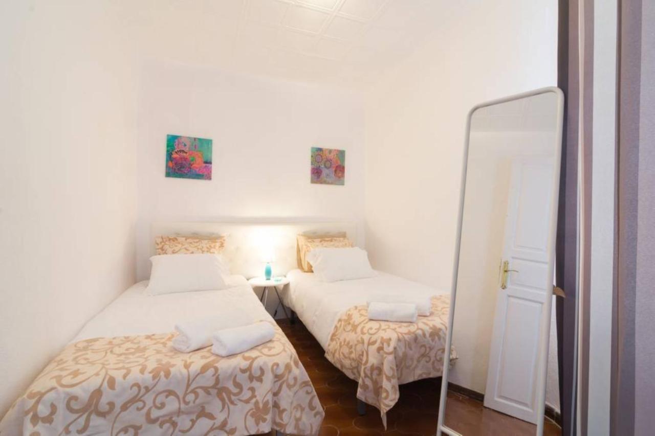Apartamentos Bolsa Larios Malaga Bagian luar foto